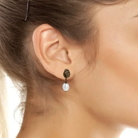 KURT GEIGER Eagle Faux Pearl Drop Earrings Anniversary Gift Gold Tone KG10 - Picture 2 of 4